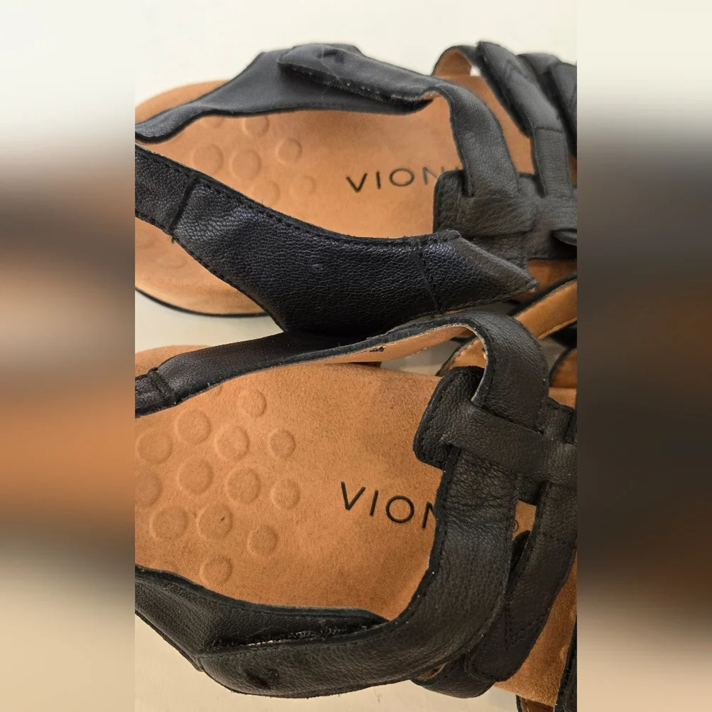 Vionic Black Genuine Leather Comfort Strappy Sandals